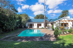 Four Bedroom House in the Vines